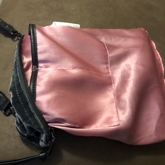 Vintage Steve Madden soft bag with studded handle excellent Condition used once - Picture 8 of 10